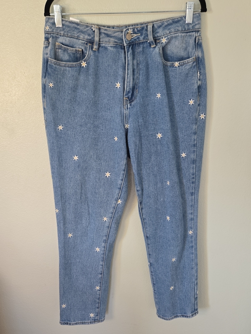 Pacsun | Daisy Embroidered Mom Jean Straight Leg Jeans Size 28